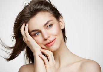 Awalnya Hanya Coba-coba Gunakan Tomat Sebagai Masker Wajah, Wanita Ini Malah Kaget Lihat Perubahan Wajahnya Setelah 1 Bulan Pemakaian