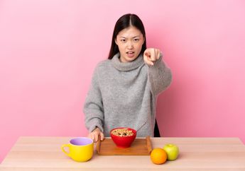 Jangan Deh Coba-coba Makan Saat Sedang Marah, Bisa Picu Kegemukan sampai Radang Usus, Begini Penjelasan Ahli