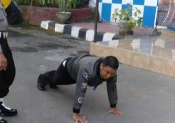 Tertangkap Basah Ngobrol Tanpa Masker, Anggota Polisi Dihukum Push Up 50 Kali Lantaran Tidak Menerapkan Protokol Kesehatan dan Tak Memberi Contoh Baik!
