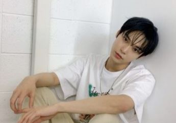 Cicipi Makanan Khas Indonesia, Doyoung NCT 127 Gagal Move On dari Buah Salak: Itu Enak!