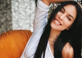 Paras Ayunya Disebut Netizen Mirip dengan Tamara Blezynski, Tengok Cantiknya Ibunda Sophia Latjuba yang Berwajah Bule Kental : Ya Tuhan, dari Sononya Udah Bibit Unggul