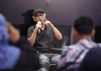 Konsentrasi dengan Kegelisahan, Iwan Fals Rilis Lagu dengan Durasi 8 Menit Bareng Sandrayati Fay