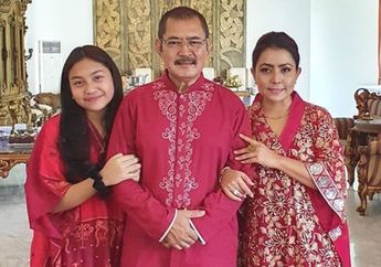 Unggah Foto Selfie dengan Anak Gadisnya, Putri Mayangsari Dipuji Setinggi Langit hingga Disebut Mirip dengan Ariana Grande, Intip Potretnya!