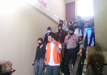 Berharap Pesan yang Disampaikan Tak Dibaca Sepotong-sepotong, Jerinx Ajukan Penangguhan Penahanan di Sidang Lanjutan: Bila Perlu Saya Siap Hapus Akun Media Sosial!