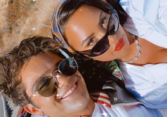 Putus Setelah 2 Bulan Tunangan, Demi Lovato dan Max Ehrich Masih Rajin Posting di Media Sosial!