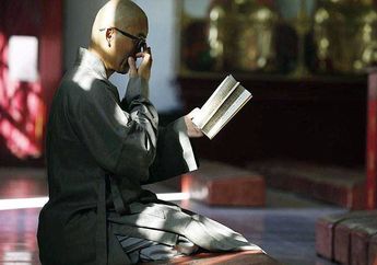 Padahal Penghasilannya Rp2 Miliar Per Tahun, Milyader Ini Malah Serahkan Semua Kekayaanya, Pilih Hidup Sederhana di Gunung Jadi Biksu Tanpa Harta Sepeserpun, Ini Alasannya