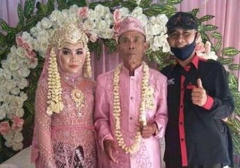 Viral, Kakek 71 Tahun Mantap Nikahi Gadis Perawan 18 Tahun di Subang, Seserahannya bukan Kaleng-kaleng Sampai Diangkut Pakai 2 Mobil Pick Up, Ada Honda PCX juga!