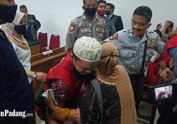 2 Sekuriti Divonis Hukuman Penjara Setelah Melindungi Aset Negara dan Menyelamatkan Nyawa, Istri Terdakwa Syok hingga Pingsan: Suami Saya itu Menjaga Aset Negara!