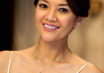 Di Tengah Pandemi, Farah Quinn dan Anaknya Tetap Tampil Elegan dengan Perhiasan