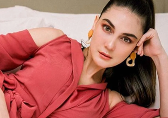 Dipercaya Mengisi Suara Film Mulan, Luna Maya Tampil Tegas Saat lakukan Photoshoot Sebagai Xianniang, Netizen Langsung Angkat Jempol: Antagonis yang Keren!