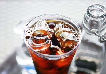 Jadi Kesukaan Banyak Orang, Faktanya Es Teh Manis Menyimpan 5 Bahaya Tersembunyi Ini Buat Tubuh, Termasuk Stroke!