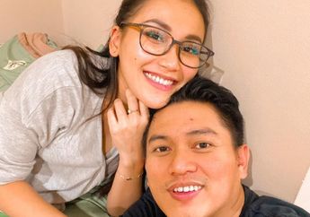 Belum Resmi Sandang Status Jadi Nyonya Adit Jayusman, Perlakuan Ayu Ting Ting ke Calon Anak Tirinya Saat Bertemu Bilqis Khumairah Razak Langsung Jadi Buah Bibir Netizen