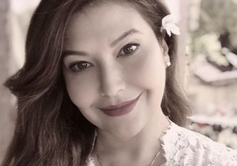 Foto Pakai Dress Panjang Lengkap dan Topi Bertali, Penampilan Tamara Bleszynski dengan Gaya Busana Ikonik Ini Disebut Mirip Noni Belanda, Intip Potretnya!