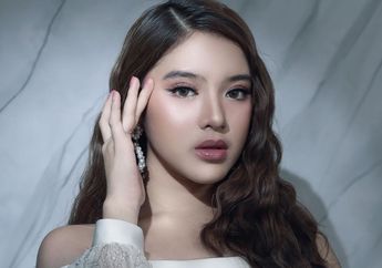 CANTIKNYA Tiara Andini Bak Barbie Hidup, Intip Penampilannya Pakai Kebaya Jawa saat Foto Keluarga