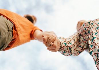 3 Shio yang Paling Beruntung dalam Cinta Akhir April 2023, Bawa Benda Pembawa Hoki Ini Biar Doi Klepek-klepek