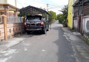 Parkir Mobil di Pinggir Jalan Lengkap dengan Kanopi, Komisioner KPU NTB Bikin Camat Geram, Istri: Kasihan Mobilnya Kalau Kena Panas
