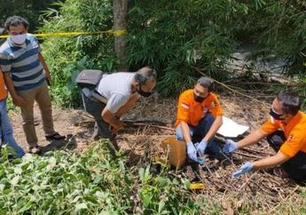 Hendak Cari Pasir di Sungai, Pria Ini Syok Temukan Benda Mirip Boneka yang Hangus Terbakar, Setelah Didekati Ternyata Mayat Seorang Bayi