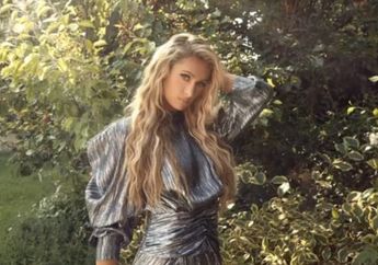 Pamer Foto 14 Tahun Lalu Bersama Britney Spears, Paris Hilton Klaim Dirinya dan sang Sahabat adalah Penemu Selfie