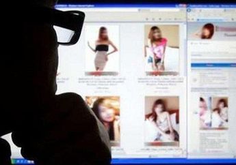 Prostitusi Online Menyediakan Layanan Seks Threesome, Polisi Ungkap Tarif Main Bareng Dua Artis Ini