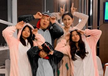 Dianggap Seperti Ibu Kandung oleh Anak-anak Vicky Prasetyo, Kalina Ocktarany Merasa Kembali Menjadi Ibu