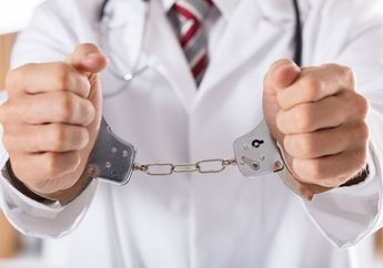 Bak Senjata Makan Tuan, Awalnya Lapor Kehilangan HP, Bisnis Tes PCR Palsu Dokter Asal Makassar Malah Bocor Usai Polisi Tak Sengaja Temukan Bukti Mencengangkan Ini