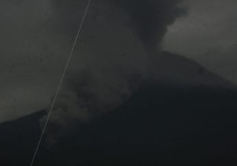 Gunung Semeru Keluarkan Letusan Awan Panas Selasa Dini Hari, Warga Ramai-ramai Mengungsi