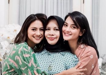 Baru Saja Resmi Jadi Istri Ibnu Jamil, Ririn Ekawati Mendadak Kenang Tuliskan Pesan Menyentuh dari Ibu untuknya dan Rini Yulianti: Kakak dan Dede Harus Saling Sayang..