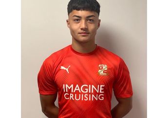 Tak Dipanggil Shin Tae-Yong, Bek Swindon Town Anthony Cheshire Tetap Susul Timnas U-19 ke Spanyol?