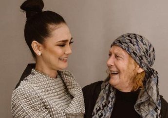 Tak Mewah dan Dekat Sawah, Tengok Kondisi Rumah Ibunda Luna Maya yang Sederhana, Beda Jauh dengan Istana Putrinya yang Senilai Rp 45 Miliar?