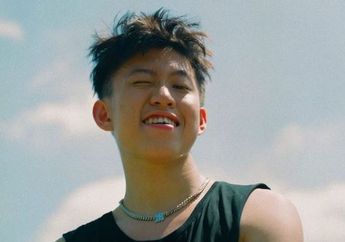 Turut Komentari Peristiwa Penembakan Brutal di Atlanta yang Tewaskan 6 Wanita Asia, Rich Brian Murka: Hal Ini Benar-benar Membuatku Muak!
