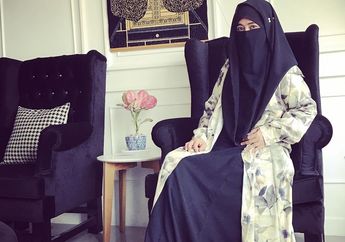 Sedih Dengar 6 Anggota FPI Ditembak Polisi hingga Tewas, Umi Pipik Naik Pitam: Pak Polisi, Jangan Dzolim! Tugas Mengayomi Bukan Menembaki!