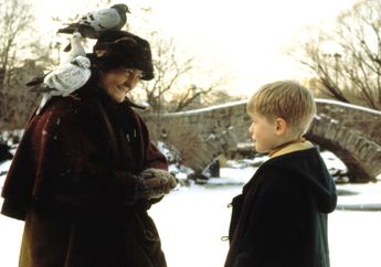Pigeon Lady dalam Film Home Alone Ungkap Dirinya Habiskan Liburan Natal Sendiri dan Tak Lagi Berhubungan dengan Mcaulay Culkin: Aku Khawatir Padanya..