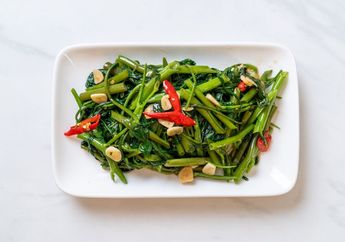 Rahasia Tumis Kangkung Agar Tetap Hijau dan Segar, Ibu-ibu Wajib Tahu!