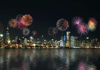 Sambut Tahun Baru 2021, Yuk Simak 5 Perayaan Unik Pergantian Tahun di Berbagai Belahan Dunia, Ada yang Pecahin Piring Sampai Ngomong Sama Binatang