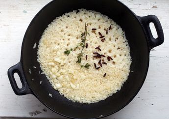 Nasi Pulen dan Wangi Caranya Masukan Satu Bahan ini Sebelum Dimasak dengan Rice Cooker, Hasilnya Sama Seperti Beras Mahal!