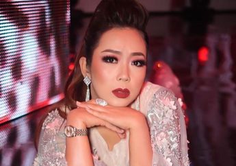 Selalu Tampil Wow Setiap Menjadi Juri LIDA 2021, Intip Penampilan Terbaru Soimah Saat Kenakan Gaun Pink Mewah!