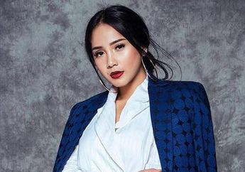 Dikira Kain Bekas Sarung, Harga Syal Mewah Nagita Slavina Malah Bikin Heboh Netizen: 'Sesak Nafasku'