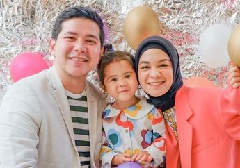 Sempat Pasrah Lantaran Haykal Kamil Divonis Kesulitan Punya Anak, Tantri Namirah Kini Akui Tak Bisa Hidup Tanpa Sang Suami: Kalau Nggak Ada Kamu, Aku Cuman Butiran Debu