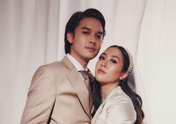 Ngulet Pagi di Atas Pangkuan Sang Suami, Kecantikan Alami Sherina Munaf Bikin Salah Fokus, Netizen: Kalau Gue Disangka Uler Keket!