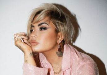 Tak Pernah Takut Bereksperimen, Demi Lovato Pamerkan Rambut Barunya dengan Warna Ngejreng, Kali Ini Pilih Warna Pastel untuk Gayanya di 2021