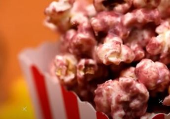 Suka Nonton Film Sambil Nyemil? Cobain Homemade Popcorn Biskuit Rasa Red Velvet dan Karamel Kopi yuk