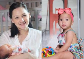 Plek Ketiplek Bak Pinang Dibelah Dua dengan Anak Bontotnya, Potret Mona Ratuliu Saat Masih Bayi Ini Sukses Bikin Gagal Fokus Netizen hingga Pesohor Tanah Air, Zaskia Adya Mecca: Numa Sangat
