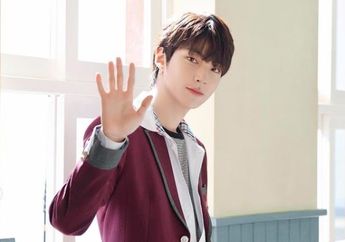 Jelang Perilisan Lagu OST Drama 'True Beauty', Hwang In Yeop Unggah Foto Saat di Studio Rekaman, Netizen: Duh Bang Makin Cakep!