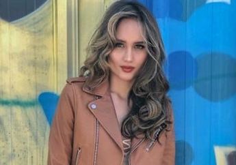 Nemplok di Bahu Angga Yunanda, Cinta Laura Sebut Sang Aktor adalah Pasangan Barunya, Hingga Lempar Pertanyaan ke Netizen: Cocok Gak?