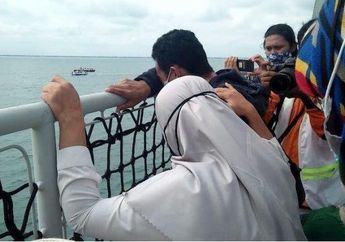 Upacara Tabur Bunga Korban Pesawat Sriwijaya Air SJ 182 Diselimuti Isak Tangis Para Keluarga yang Ditinggalkan