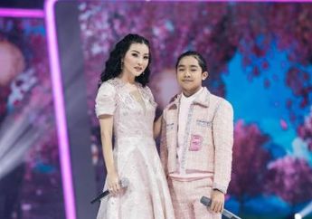 Turuti Permintaan sang Anak, Sarwendah Unjuk Bakat Nge-dance dengan Gesit nan Lentur Bareng Betrand Peto, Netizen: Jiwa Cherrybelle-nya Keluar ya, Bun