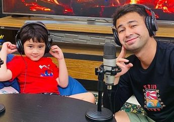 Bak Tak Puas Tularkan Ilmu Saktinya Pada Dimas Ramadhan, Raffi Ahmad Juga Pengin Turunkan Bakat Playboy ke Rafathar: Estafet Nak, Maju! 