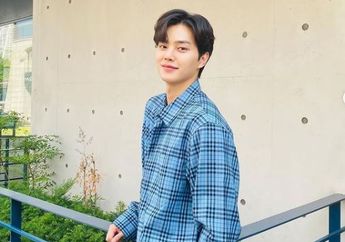 Digadang-gadang Jadi Sad Boy di 'Love Alarm 2', Song Kang Unggah Foto Teaser Hwang Sun Oh Nangis di Instagram