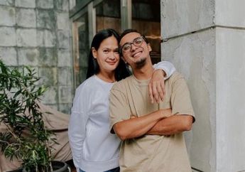  Tetap Awet Muda dan Seksi di Usia Setengah Abad, Intip Penampilan Donna Harun Saat Pakai Tank Top Bak ABG!