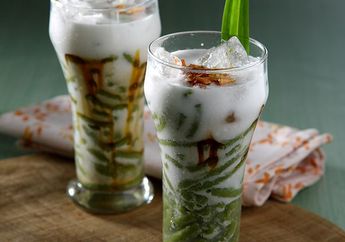 Mengenal Perbedaan Cendol dan Dawet, Minuman Segar yang Serupa Tapi Tak Sama
